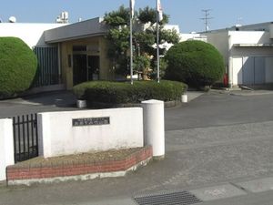 建物前の外観  