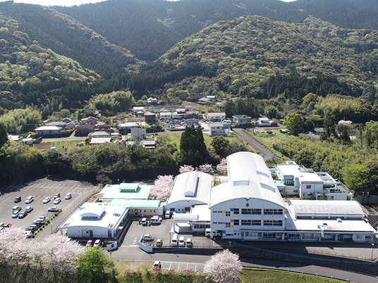 山あいの施設外観  
