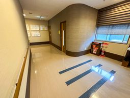 手すりのある廊下