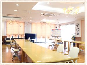 広々とした食堂での仕事
