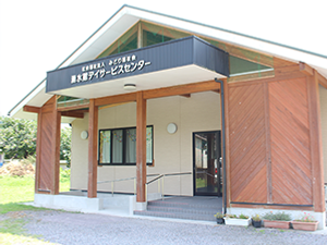 出入口の建物