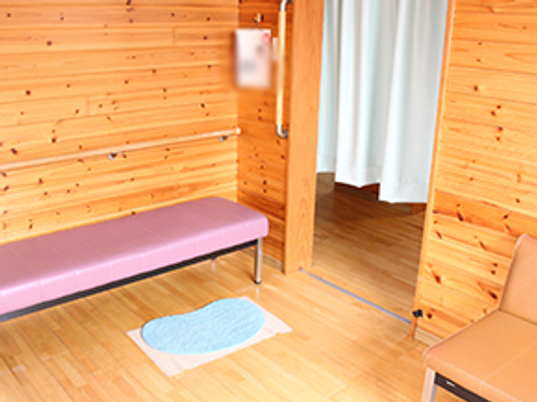 温かい木の廊下