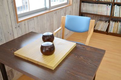 囲碁セットが置かれた部屋