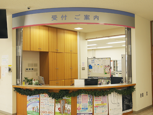 受付カウンター  