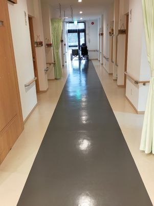 清潔な廊下の様子