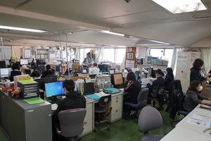 広々とした事務室