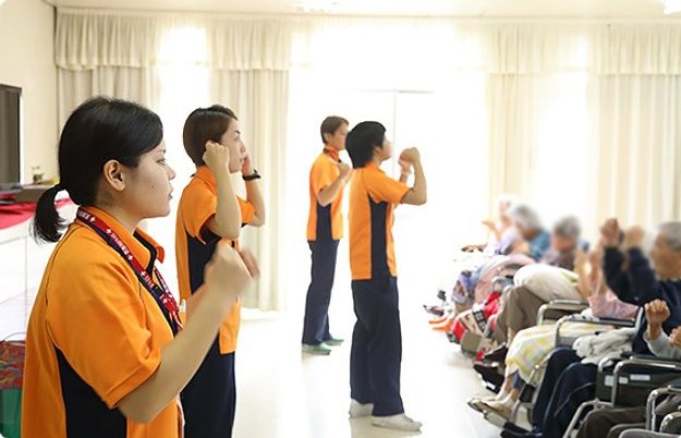 賑やかな機能訓練室