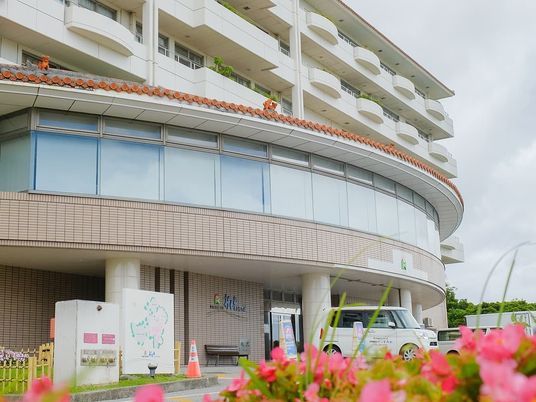 外観の建物正面  