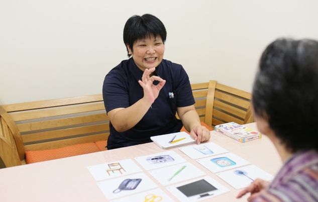 和やかな交流の様子