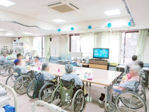 明るく広い空間の共有スペース