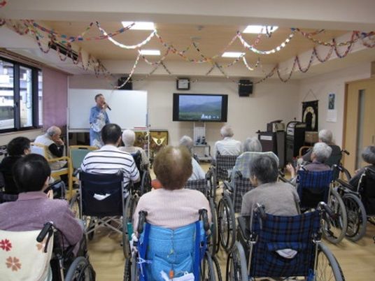 テレビがある室内