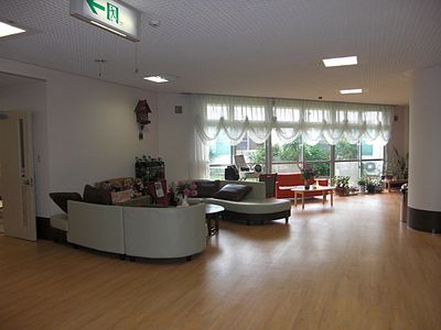 広々としたラウンジ