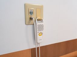 非常通報装置の壁面