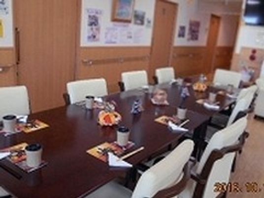 食堂の会議テーブル  