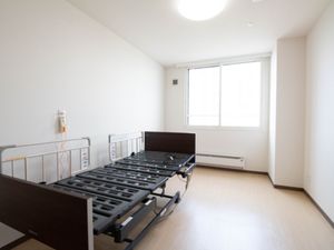 明るく広々とした居室