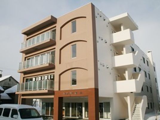 モダンな建物外観