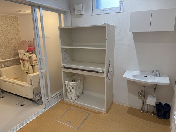 明るい浴室
