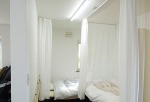 穏やかな休憩空間の居室