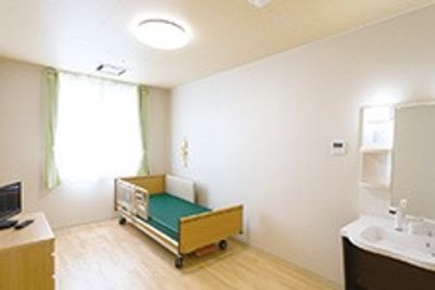 光が差し込む居室