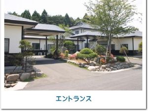 緑あるエントランス  