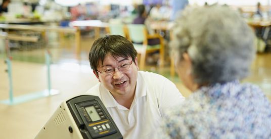 元気な雰囲気の内観