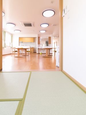 和室からダイニングの眺め