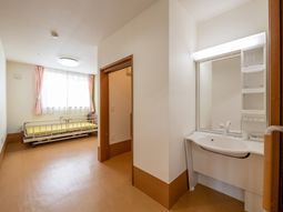 清潔な居室の一部