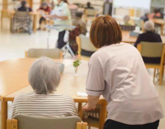 温かい雰囲気の施設内