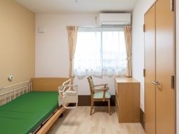 清潔感のある明るい居室