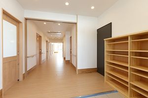 清潔感ある廊下の様子