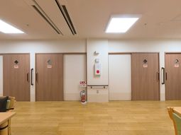 落ち着いた廊下空間