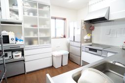 清潔感あるキッチンスペース