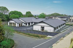 静かな場所にある建物