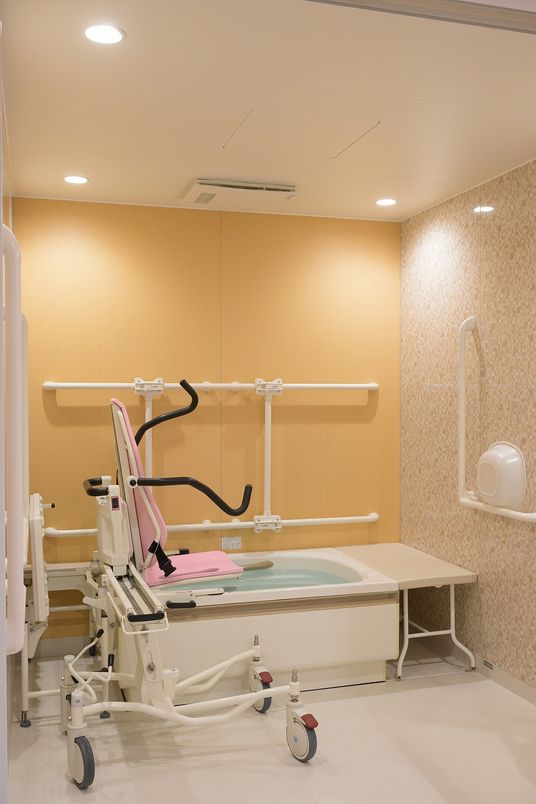 充実設備の職場浴室