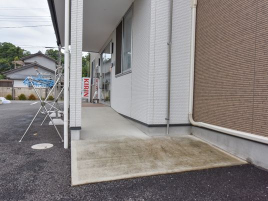 清潔な施設の外観