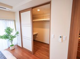 広々としたクローゼット