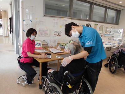 明るい空間の相談室