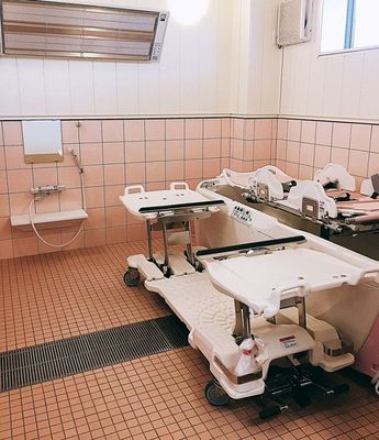 清潔な浴室設備