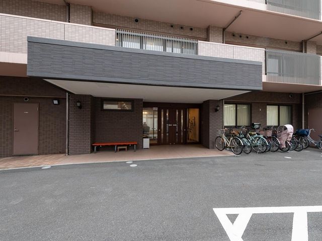 外観エントランス