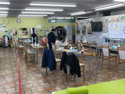 和やかなラウンジ