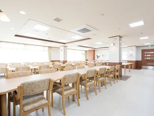 広い食堂  