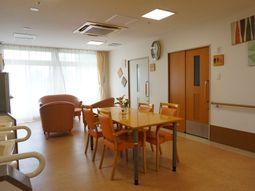 明るいリビングスペース