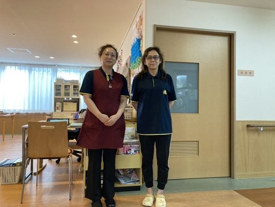 スタッフと室内空間