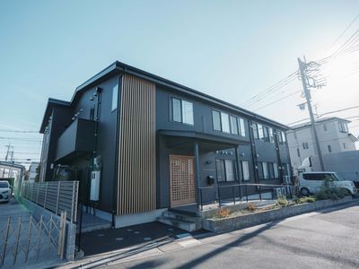 スタイリッシュな建物外観