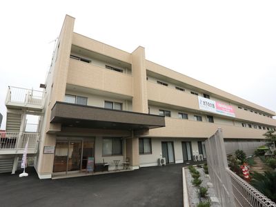 清潔感のある建物の外観