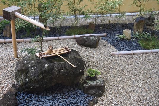 和風庭園の風景