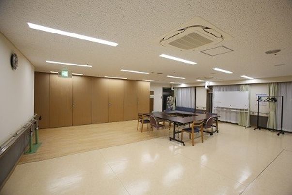 広い室内空間