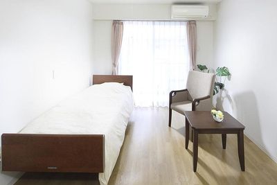 居室の明るい清潔感