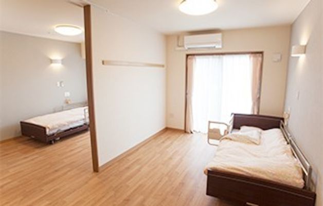 陽光が差し込む居室