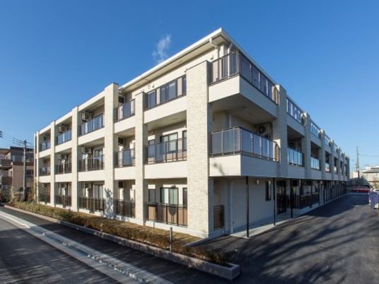 清潔な外観の建物